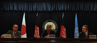 日本政府による、アフガニスタンの国家広域開発プログラムへの約2000万ドルの拠出が決まり、27日にアフガニスタンで行われた署名式の模様